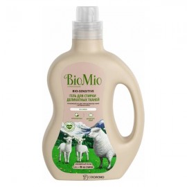 Экологичный гель для стирки деликатных тканей без запаха BioMio BIO-SENSITIVE 1500 мл