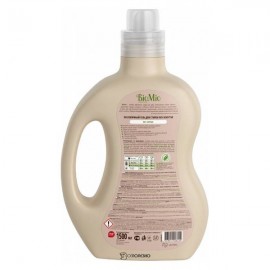 Экологичный гель для стирки деликатных тканей без запаха BioMio BIO-SENSITIVE 1500 мл