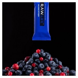 Батончик Лесные ягоды 47 г RAW LIFE 109802