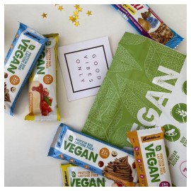 Батончик неглазированный Банановый торт с клубникой 60 г Bombbar 111980